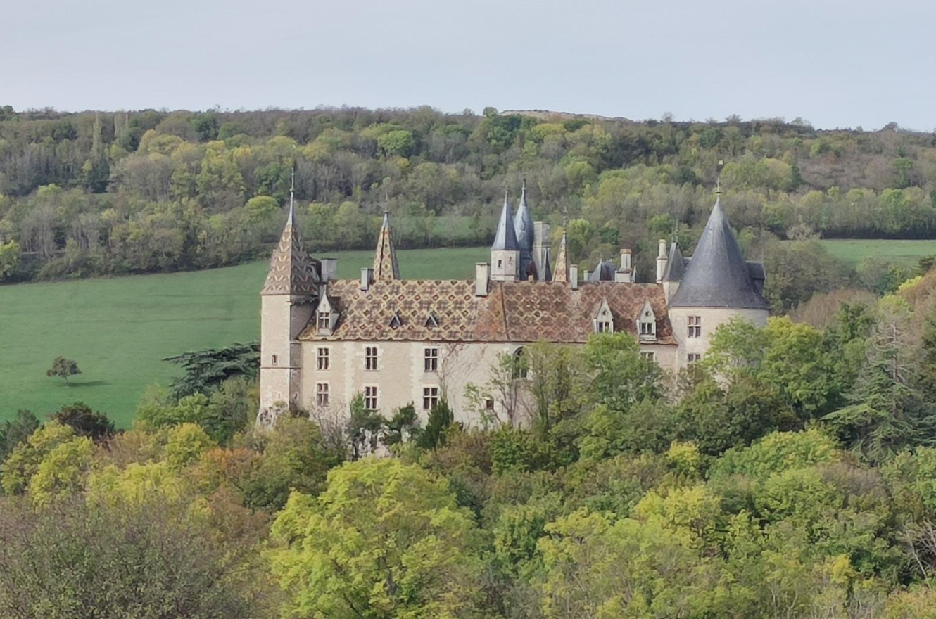 Château de La Rochepot en Bourgogne
